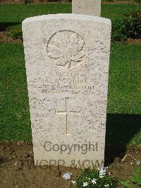 Coriano Ridge War Cemetery - Cottel, Clifford T.