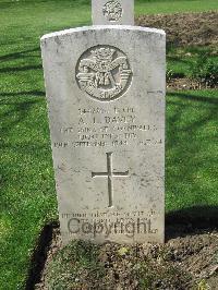 Coriano Ridge War Cemetery - Davey, Albert Lewis