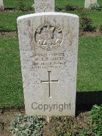 Coriano Ridge War Cemetery - Davis, Walter J. B.