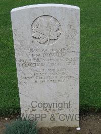 Coriano Ridge War Cemetery - Donald, John M.