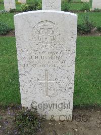 Coriano Ridge War Cemetery - Dymond, John Henry