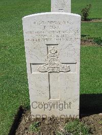 Coriano Ridge War Cemetery - Edge, Thomas