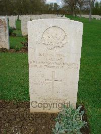 Coriano Ridge War Cemetery - Ellies, James