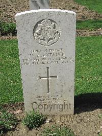 Coriano Ridge War Cemetery - Extance, Victor Edmund