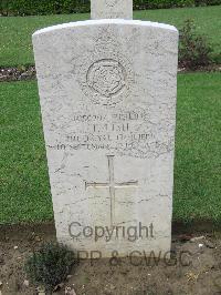 Coriano Ridge War Cemetery - Fish, Thomas