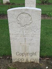 Coriano Ridge War Cemetery - Fox, Clifford Earl