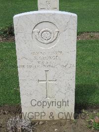 Coriano Ridge War Cemetery - George, Stanley