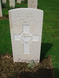 Coriano Ridge War Cemetery - Gilmore, Ian William