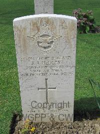 Coriano Ridge War Cemetery - Hedley, John James