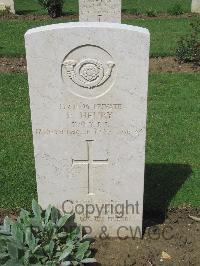 Coriano Ridge War Cemetery - Henry, Frederick