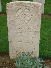 Coriano Ridge War Cemetery - Holmes, Charles George