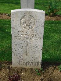 Coriano Ridge War Cemetery - Howcroft, Leonard