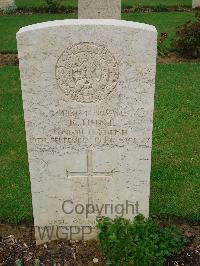 Coriano Ridge War Cemetery - Hunt, Richard