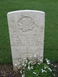 Coriano Ridge War Cemetery - Jacobs, Carlton Guy