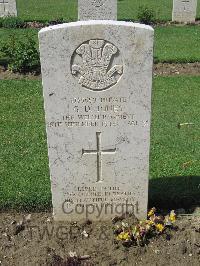 Coriano Ridge War Cemetery - Jones, George Douglas