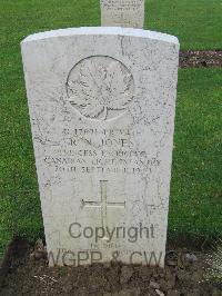 Coriano Ridge War Cemetery - Jones, Ronald