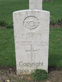 Coriano Ridge War Cemetery - Kelly, Thomas