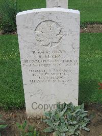 Coriano Ridge War Cemetery - Kerek, Albert