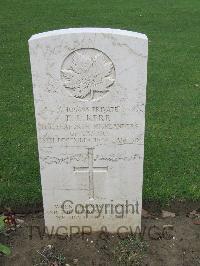 Coriano Ridge War Cemetery - Kerr, Ernest L.