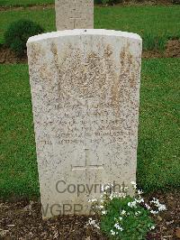 Coriano Ridge War Cemetery - King, Egbert John