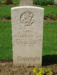 Coriano Ridge War Cemetery - King, George