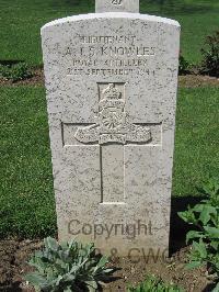 Coriano Ridge War Cemetery - Knowles, Alexander Ian Swire