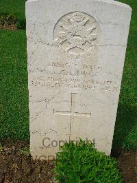 Coriano Ridge War Cemetery - Law, Charles