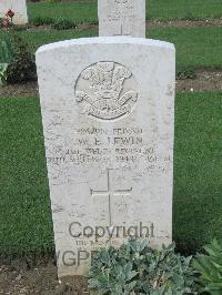 Coriano Ridge War Cemetery - Lewin, William Ernest