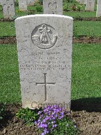 Coriano Ridge War Cemetery - Long, Sydney George