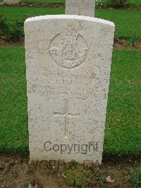 Coriano Ridge War Cemetery - Lyle, Samuel