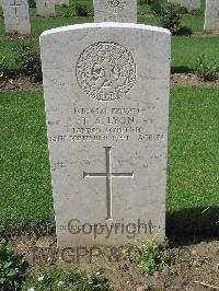 Coriano Ridge War Cemetery - Lyon, Thomas Slater