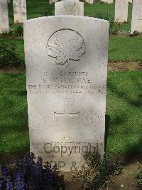 Coriano Ridge War Cemetery - MacRae, Earl W.