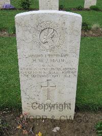 Coriano Ridge War Cemetery - Main, H W J