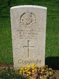 Coriano Ridge War Cemetery - Maniquoi, R