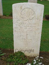 Coriano Ridge War Cemetery - Meadus, Howard John Lawrence