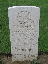 Coriano Ridge War Cemetery - Middlemiss, John R.