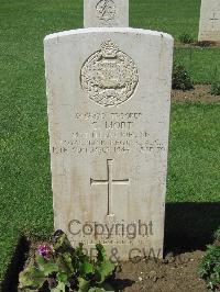 Coriano Ridge War Cemetery - Mort, Charles