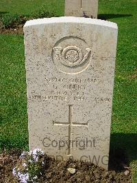 Coriano Ridge War Cemetery - Obery, George