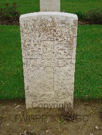 Coriano Ridge War Cemetery - Parsons, Frank Clark