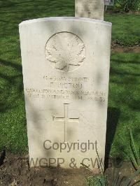 Coriano Ridge War Cemetery - Pictou, Francis