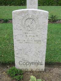 Coriano Ridge War Cemetery - Place, C E