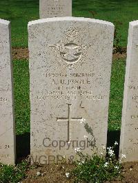 Coriano Ridge War Cemetery - Poole, Albert Derrick