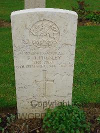 Coriano Ridge War Cemetery - Pugsley, Frederick John