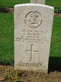 Coriano Ridge War Cemetery - Roberts, Charles