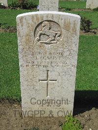 Coriano Ridge War Cemetery - Saint, John Owen