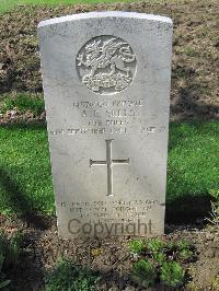 Coriano Ridge War Cemetery - Sells, Albert Edward