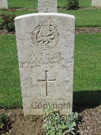 Coriano Ridge War Cemetery - Semmens, Louis John