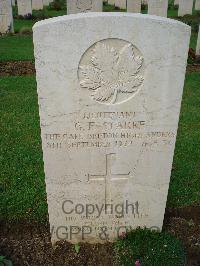 Coriano Ridge War Cemetery - Starke, George Ewing