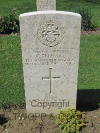 Coriano Ridge War Cemetery - Stewart, Campbell