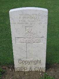 Coriano Ridge War Cemetery - Swindells, Fred